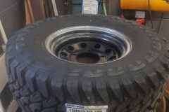 285-75-16-land-rover