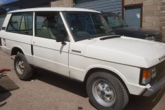 Classic-two-door-range-rover-3.5-v8-1