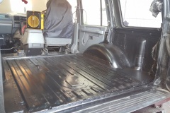 land-rover-classic-welding-restoration-5