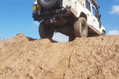 land-rover-hill