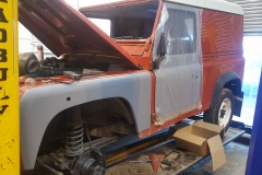 land-rover-renovation-1