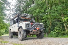 land-rover-stance