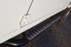 land-rover-step